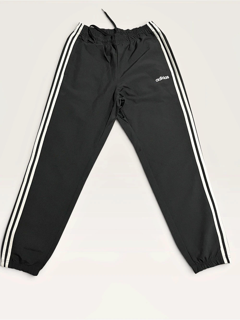 adidas Track Pants in Black & White Size Medium Like New